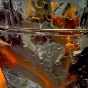 Black Kate Spade bag with zipper